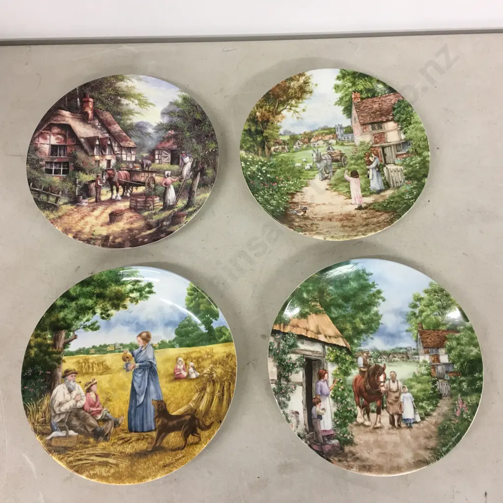 Wedgwood Collectors Plates x4 Image 1++